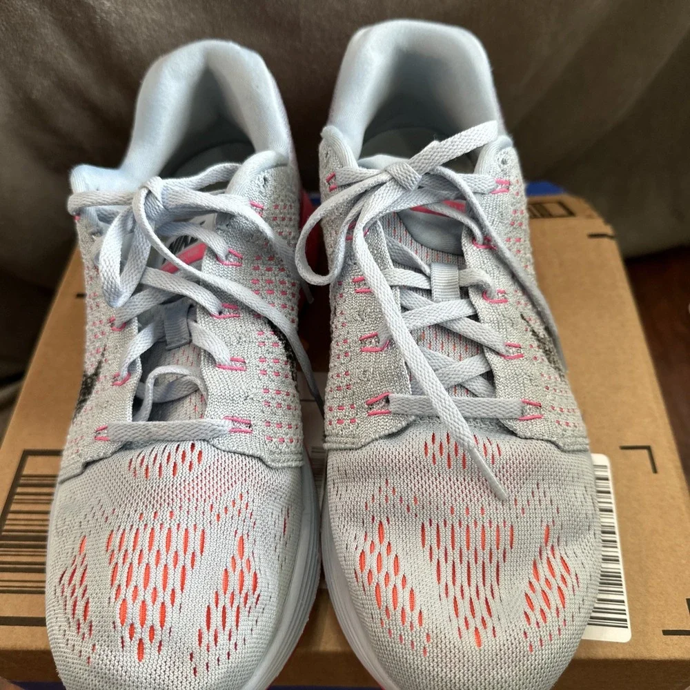 Nike LunarGlide 7 Running Shoes Women's Sz 9.5. Light Blue Pink Black Purple